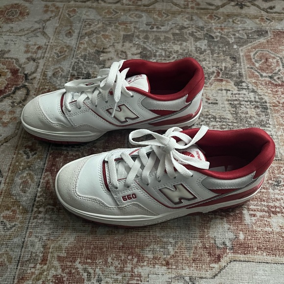 New Balance 550 (Kids) - Picture 1 of 3